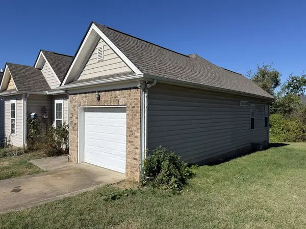 7105 Legacy Dr, Antioch, TN 37013