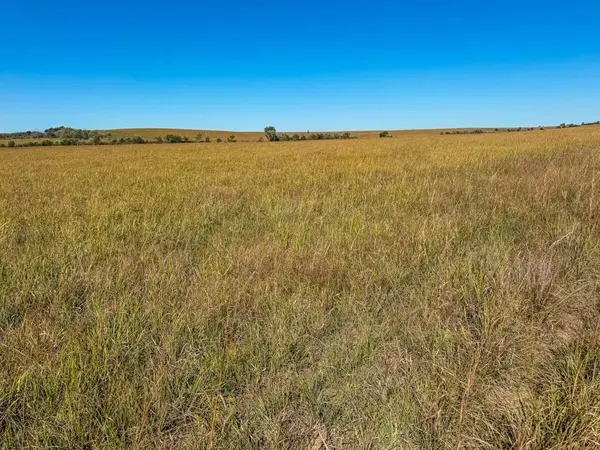 000 Grouse Rd, Yates Center, KS 66783