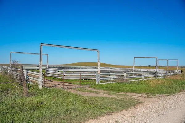 000 Grouse Rd, Yates Center, KS 66783
