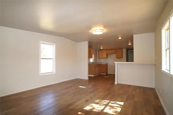 300 W Taylor ST, Llano, TX 78643
