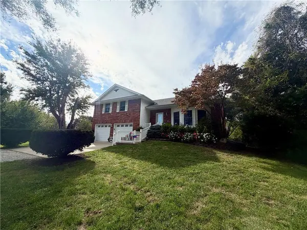 3050 Tonganoxie RD, Leavenworth, KS 66048