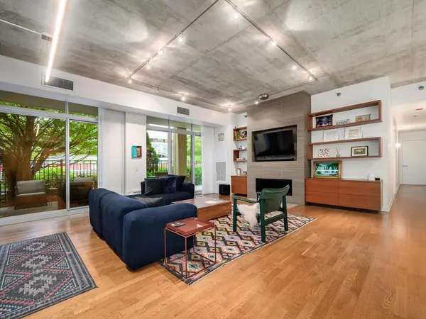 720 N Larrabee ST #G04, Chicago, IL 60654