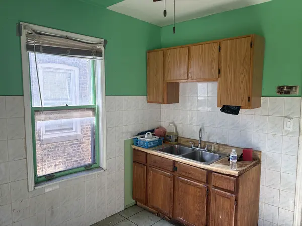 1621 N Meade AVE, Chicago, IL 60639