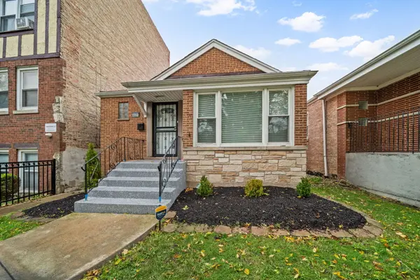 8005 S Campbell AVE, Chicago, IL 60652