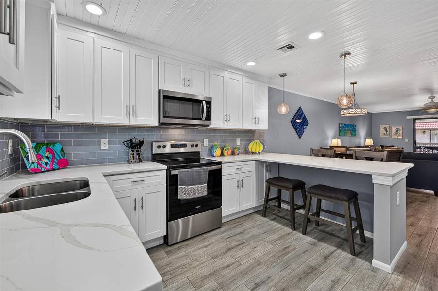 1634 STICKNEY POINT RD #34-202, Sarasota, FL 34231