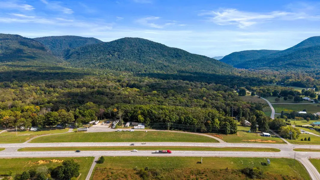 9222 US 411, Delano, TN 37325