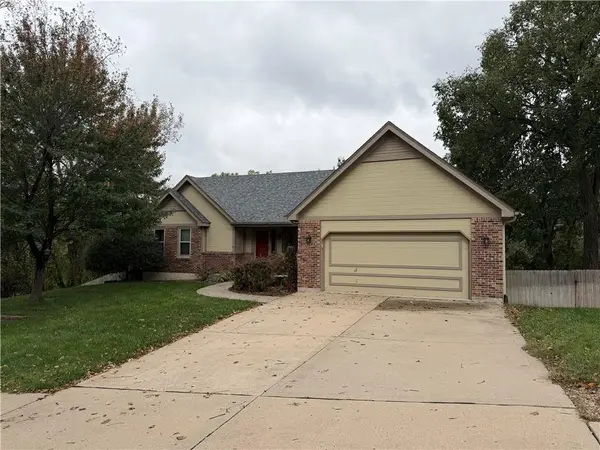 7312 N Strathbury AVE, Kansas City, MO 64151