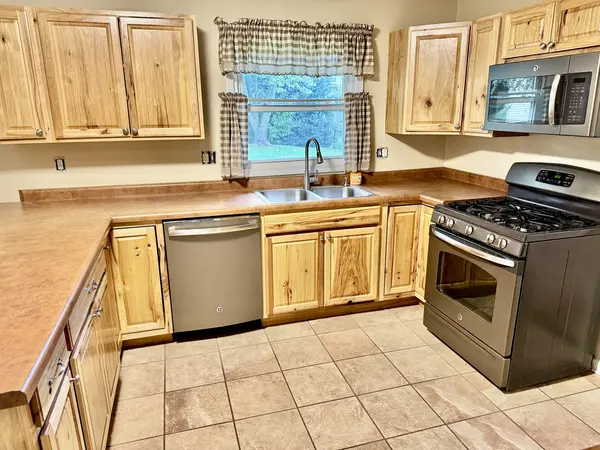 918 Townsend ST, Sycamore, IL 60178