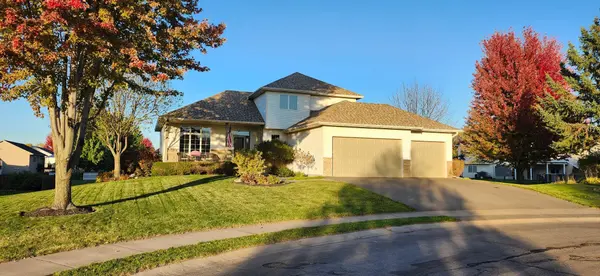 12778 Westwind CT, Lindstrom, MN 55045