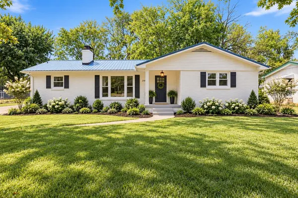 230 N Electra St, Gallatin, TN 37066