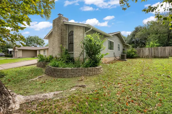 4009 Hillside DR, Round Rock, TX 78681