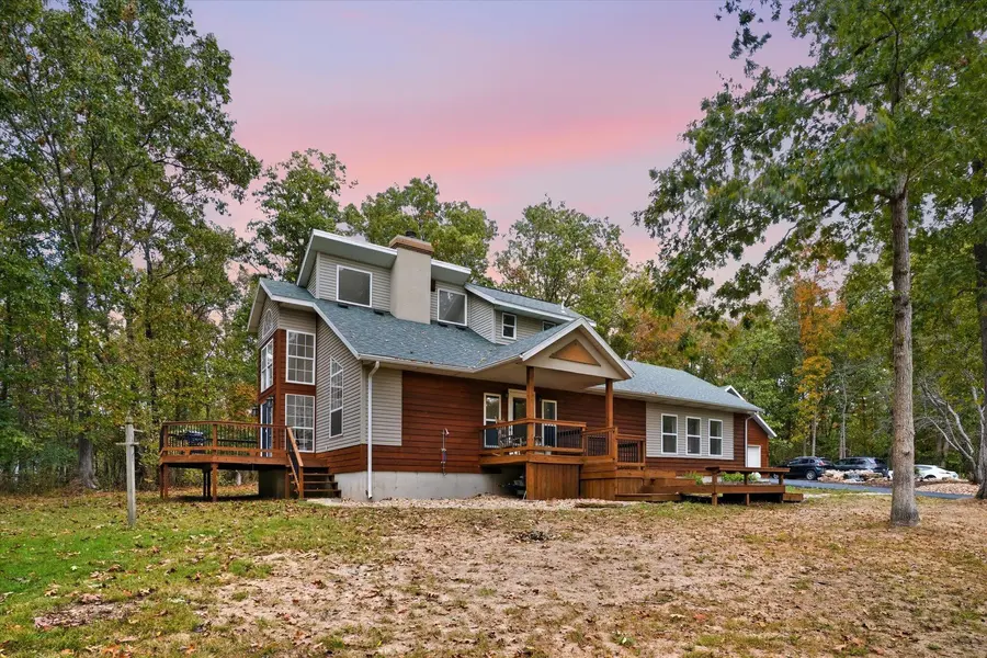 571 Rainbow Valley DR, Highlandville, MO 65669