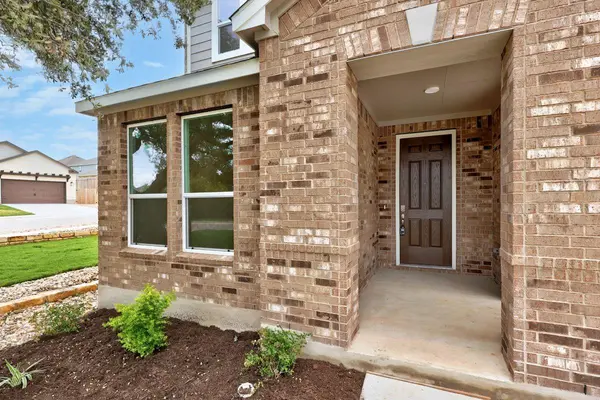 1724 River Plateau DR, Leander, TX 78641