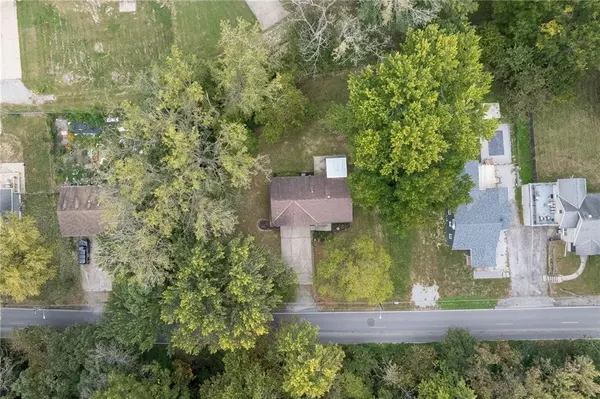 2615 Karnes RD, St Joseph, MO 64505