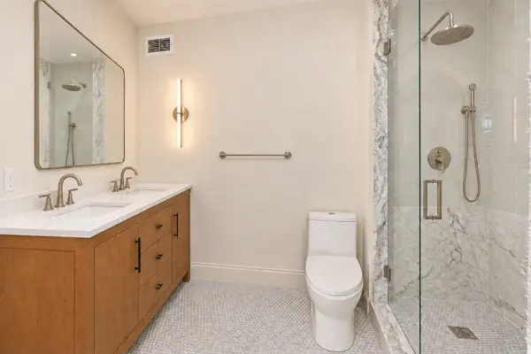 990 N Lake Shore DR #9a, Chicago, IL 60611