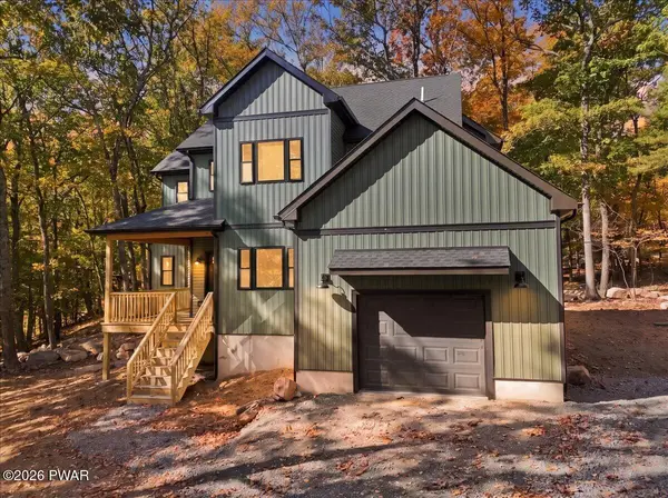 103 Heavenly Valley DR, Tafton, PA 18464