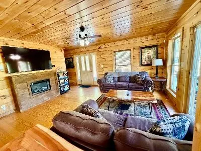 1940 Backhome Ln #3, Sevierville, TN 37876