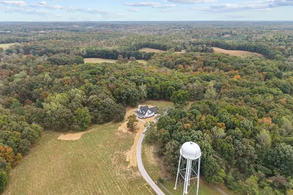 9476 Elk Ridge Rd, Mount Pleasant, TN 38474