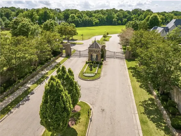 1271 S DUBRAY PL, Collierville, TN 38017