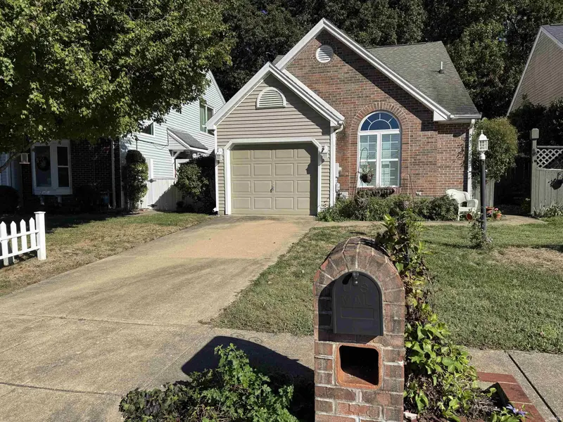 3936 Seasons Pointe, Evansville, IN 47715