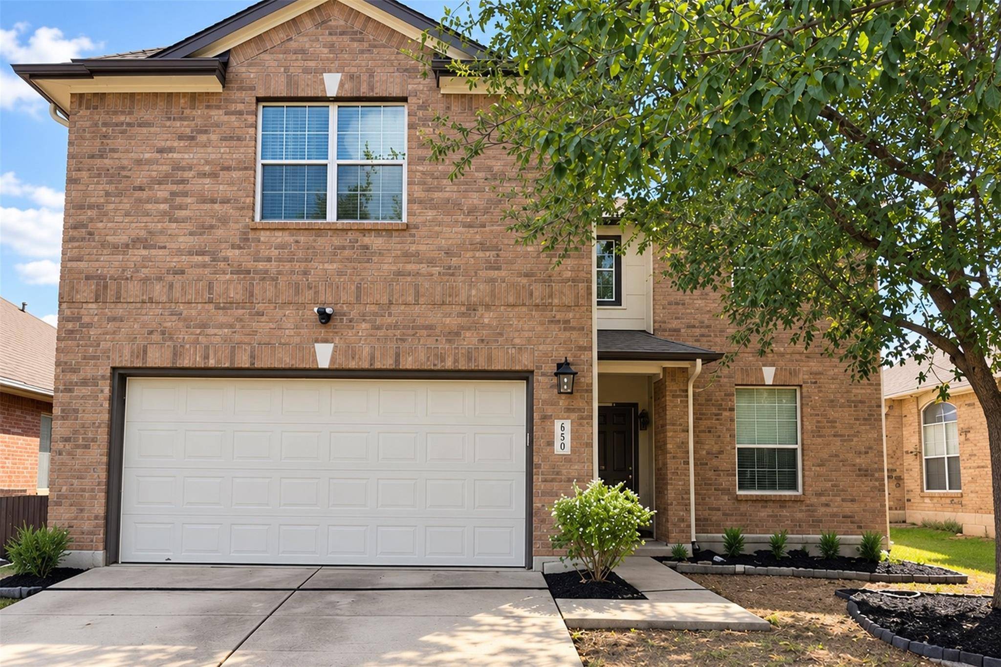 650 Middle CRK, Buda, TX 78610