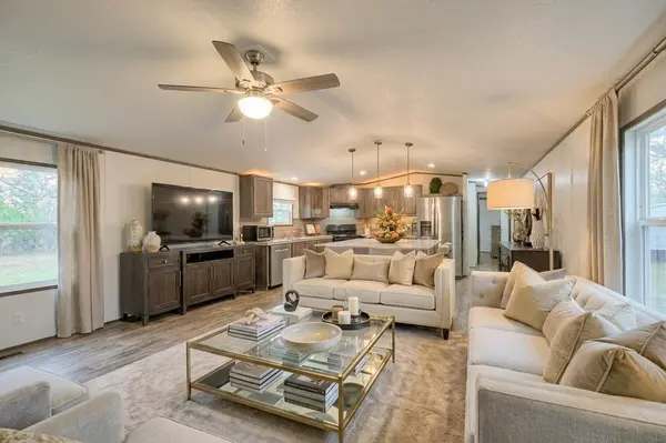 108 Elizabeth DR, Spicewood, TX 78669