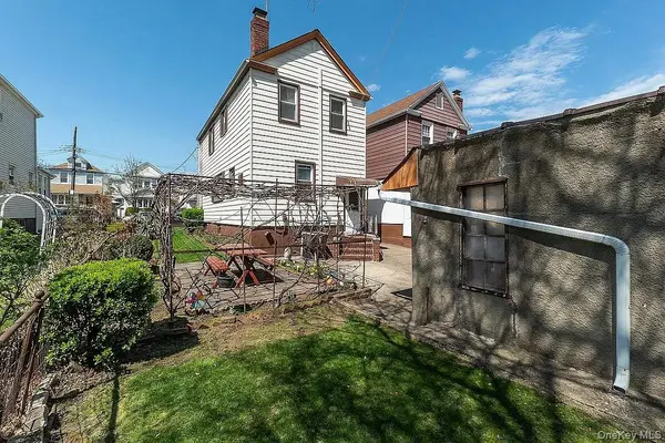 8518 55th AVE, Elmhurst, NY 11373
