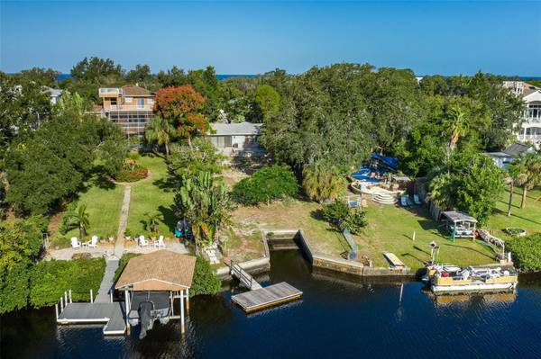 3138 BLUFF BLVD, Holiday, FL 34691