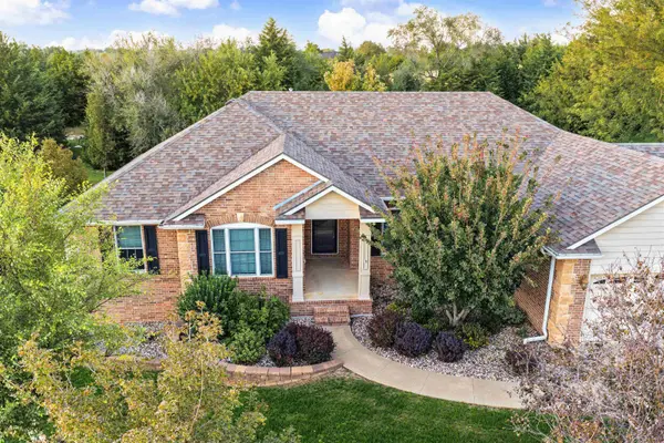 2213 Pinecrest Cir., Salina, KS 67401
