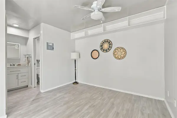 1111 W 10th ST #213, Austin, TX 78703