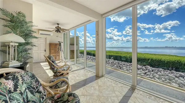 4533 BAY CLUB DR, Bradenton, FL 34210