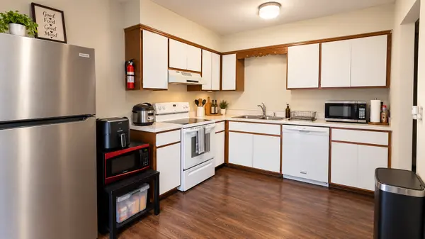 1591 Sloan ST, Saint Paul, MN 55130