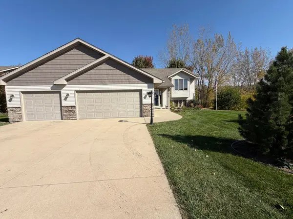 1005 12th ST SE, Waseca, MN 56093