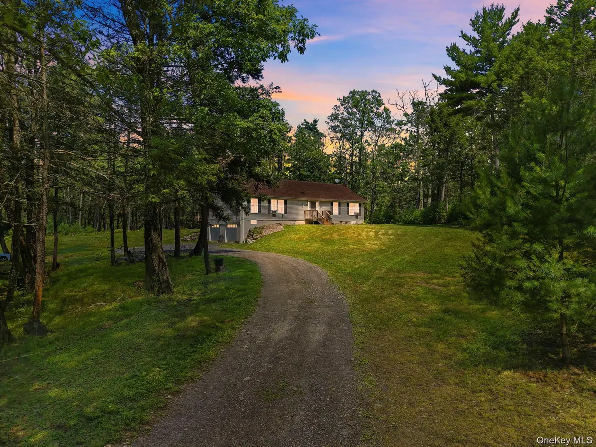 630 Ashokan RD, Kingston, NY 12401