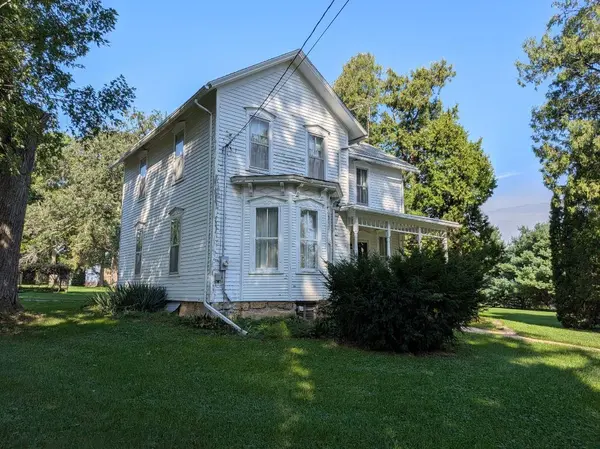 106 N Broadway Street, Baileyville, IL 61007