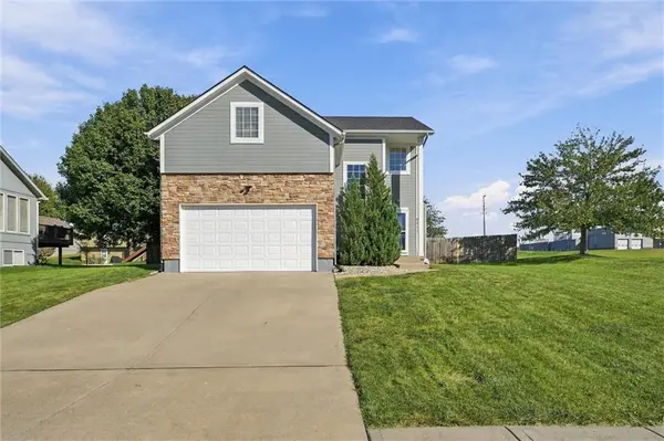 16917 Cross Creek DR, Belton, MO 64012