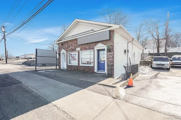 1134 Middle Country RD, Selden, NY 11784