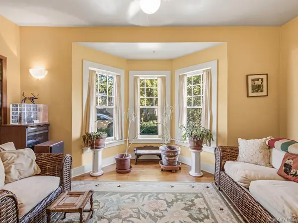 241 Bayville AVE, Bayville, NY 11709
