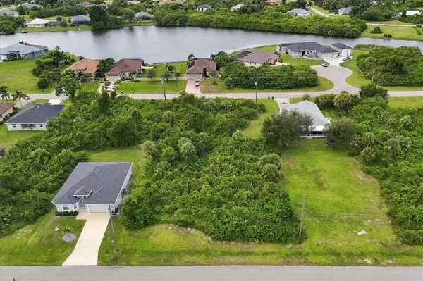 173 WRIGHT DR, Rotonda West, FL 33947