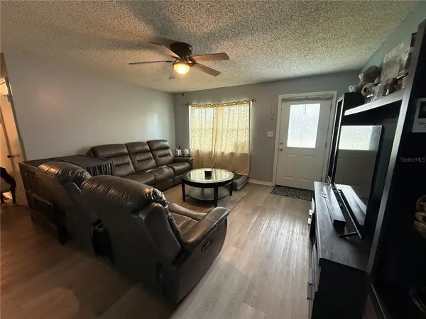 1204 SPRING LAKE RD, Fruitland Park, FL 34731