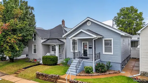 4967 Blow ST, St Louis, MO 63109