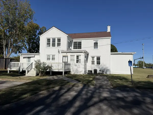 1202 SE Broad St, Murfreesboro, TN 37130