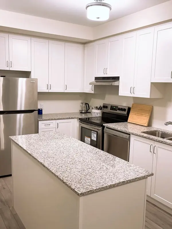 200 Lagerfeld DR #516, Brampton, ON L7A 5G5