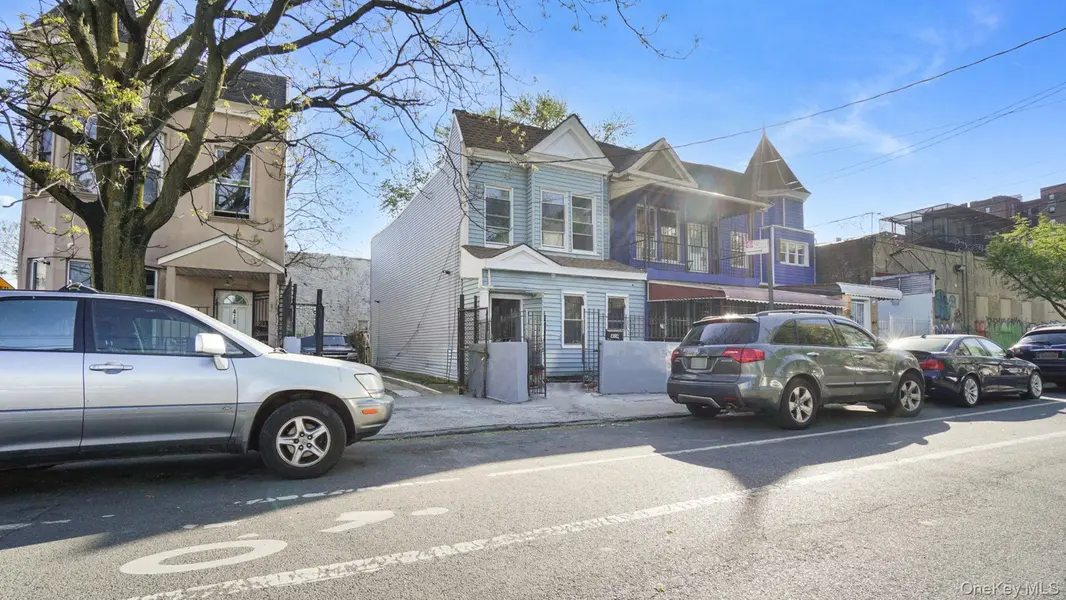414 E 182nd ST, Bronx, NY 10457