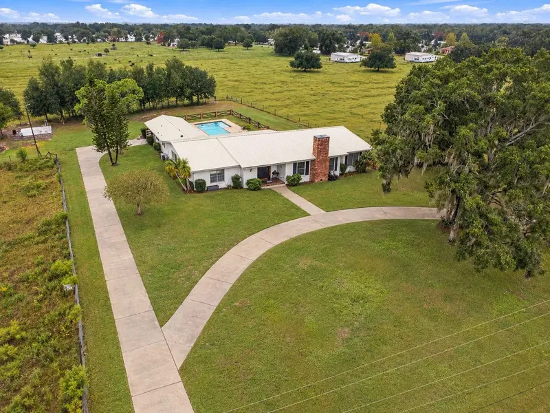 3903 EDISON AVE, Bowling Green, FL 33834