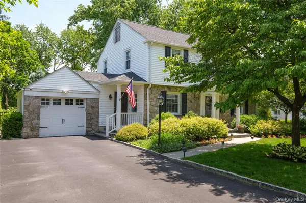 130 Siwanoy BLVD, Eastchester, NY 10709