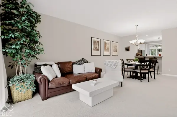 11928 Riley DR #2, Zionsville, IN 46077