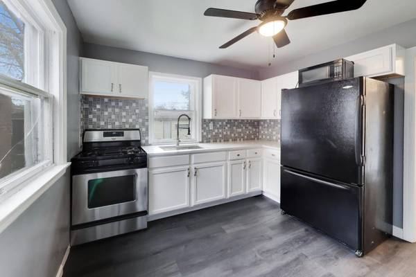 14315 S WABASH AVE, Riverdale, IL 60827