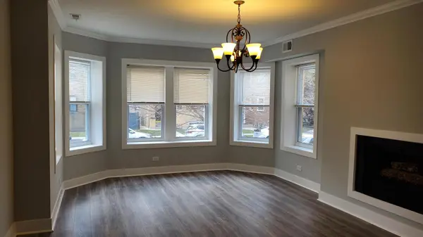 6707 N Artesian AVE #1, Chicago, IL 60645