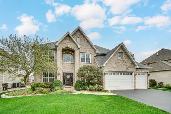 2431 Bauer RD, North Aurora, IL 60542